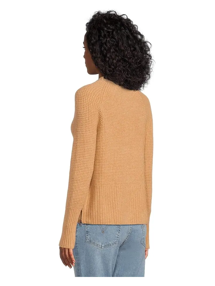 Женский свитер L.L.Bean Supersoft Waffle Crewneck — изображение 3 из 5, коричневый