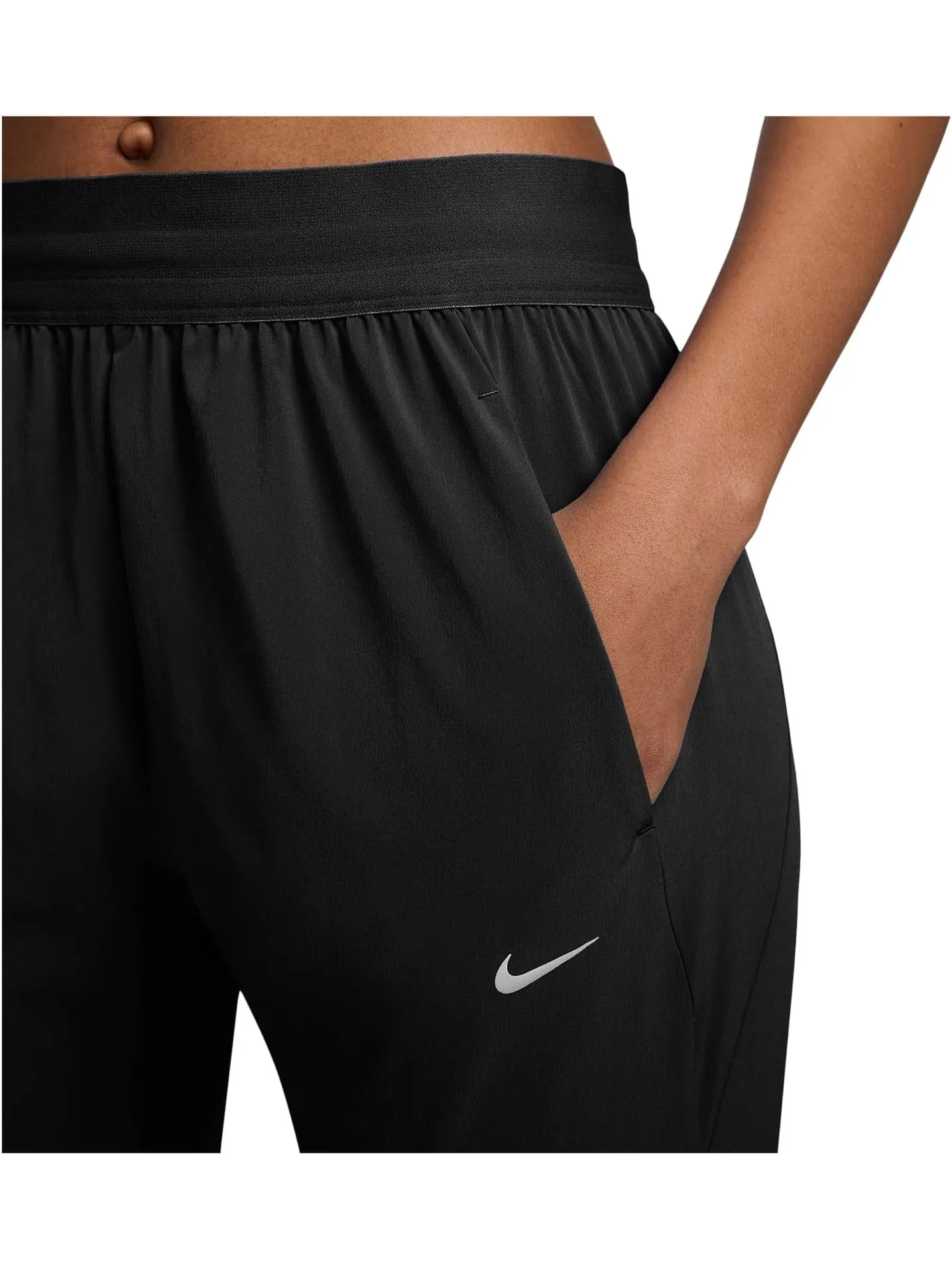 Женские беговые брюки Dri-FIT Swift со средней посадкой Nike — изображение 3 из 3, черный/серебристый