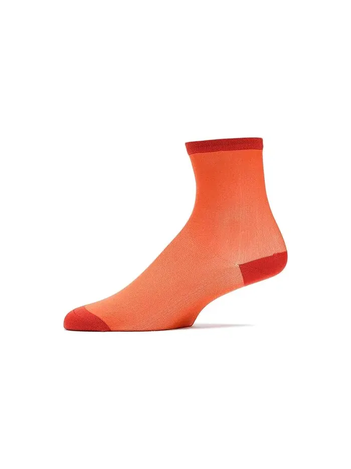 Носки полупрозрачные Lyrie Sheer Quarter UGG — изображение 1 из 2, красный