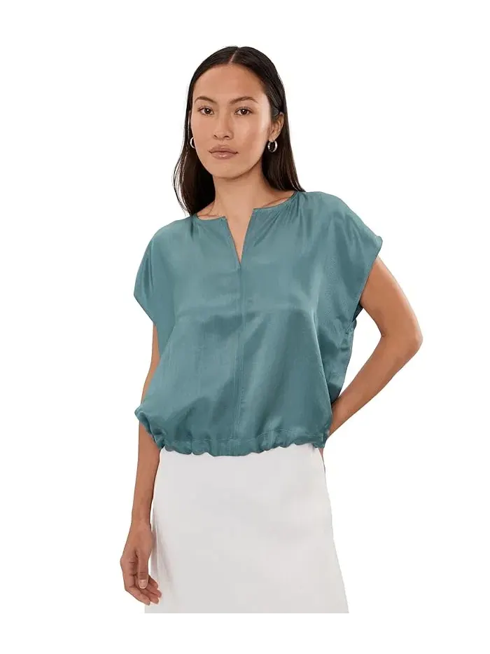 Топ из атласа Petite Lightweight Satin Shimmer Square Eileen Fisher — изображение 1 из 5, нил