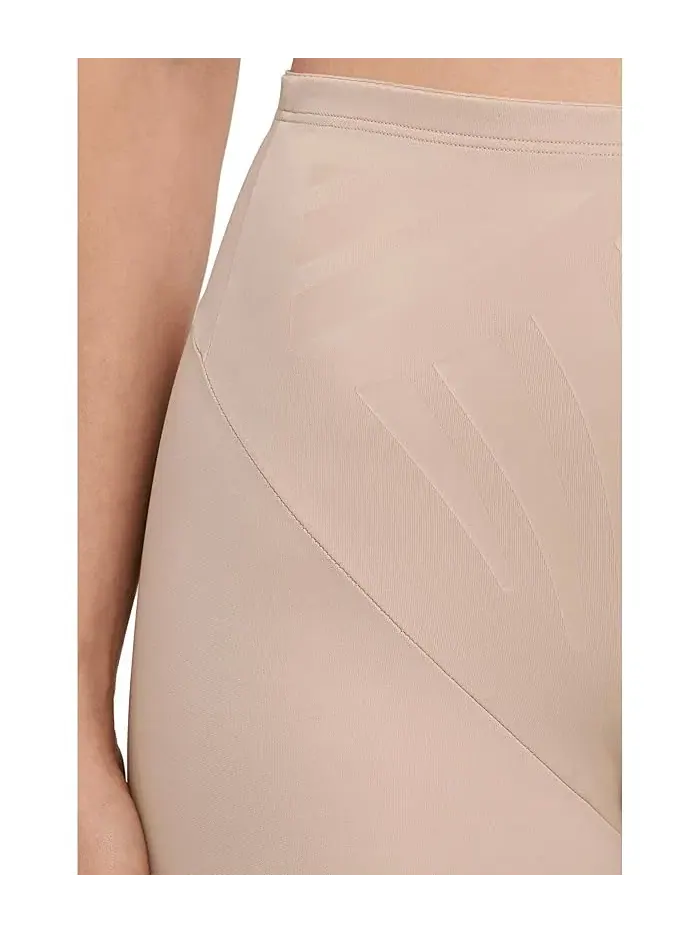 Леггинсы формирующие Miraclesuit Shapewear Miracle Shaping Legging — изображение 4 из 4, бежевый