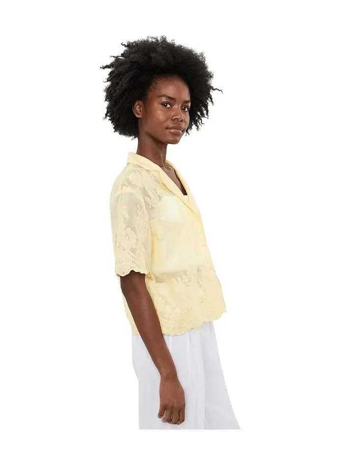 Рубашка с цветочной вышивкой Relaxed Collar Short Sleeve Button-Down Vince Camuto — изображение 3 из 5, коричневый