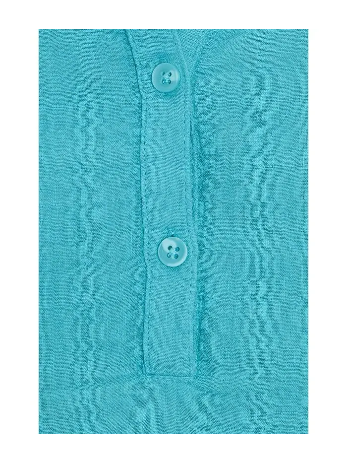 Рубашка-поло с рюшами Gauze Flutter Cap Sleeve Ruffle Neck Henley Mod-o-doc — изображение 5 из 5, голубой