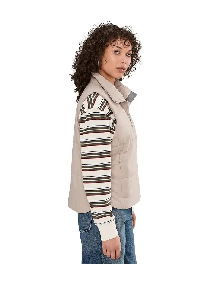 Пуховик жилетка Old Port Puffer L.L.Bean — изображение 3 из 5, песочный