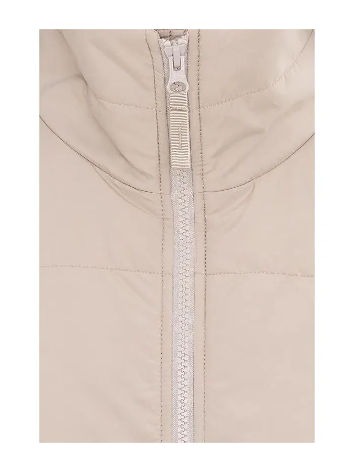 Пуховик жилетка Old Port Puffer L.L.Bean — изображение 5 из 5, песочный