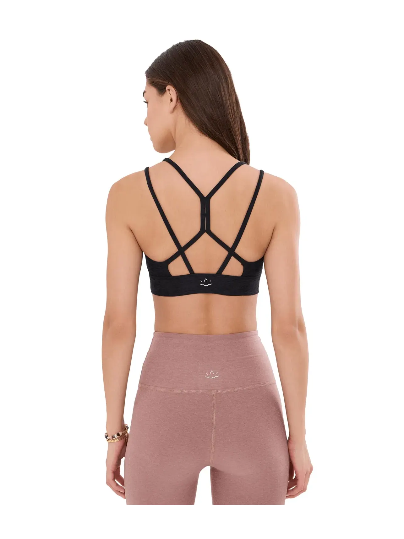 Бюстгальтер со бретелями-ремешками Spacedye Back To It Strappy Bra Beyond Yoga — изображение 4 из 5, самая темная ночь