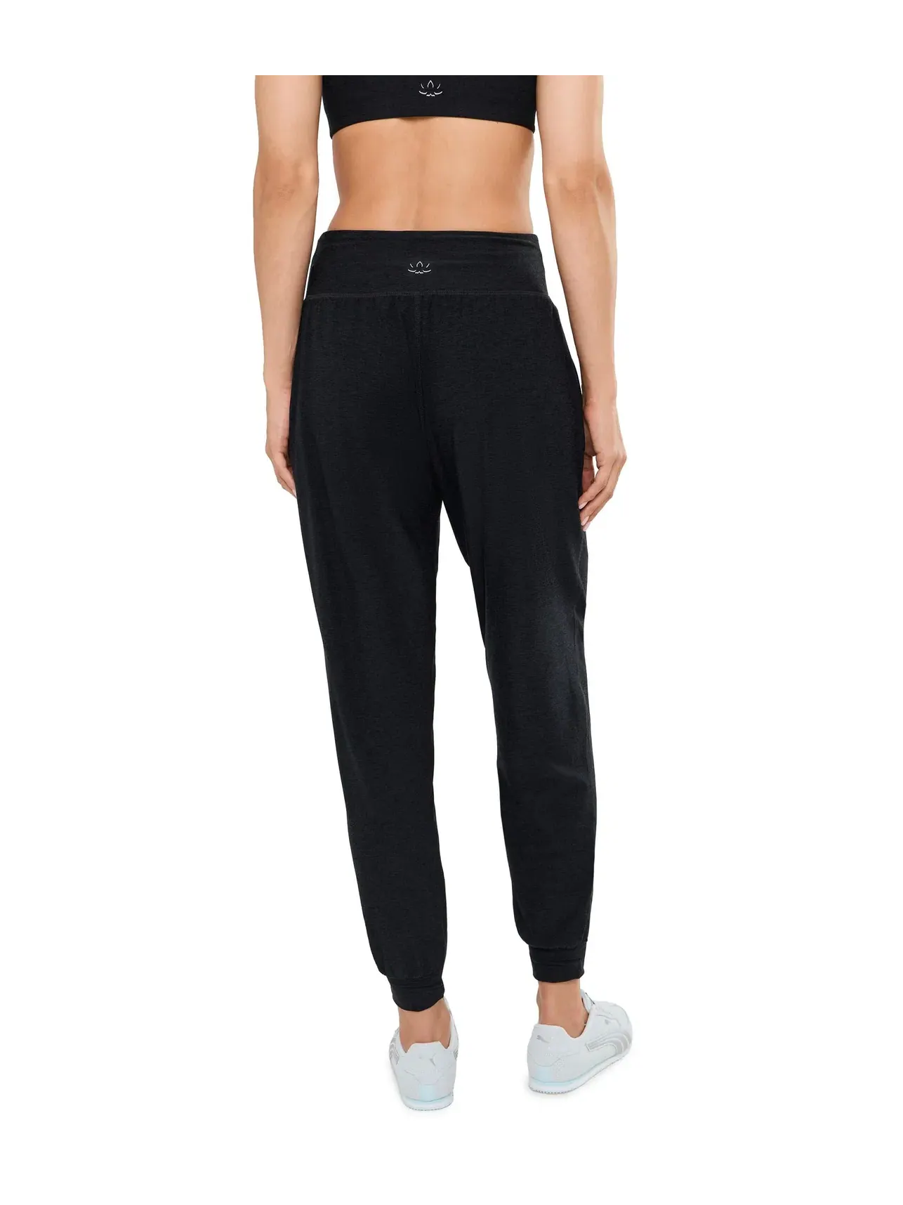 Спортивные брюки средней плотности Spacedye Midi Joggers Beyond Yoga — изображение 4 из 5, самая темная ночь