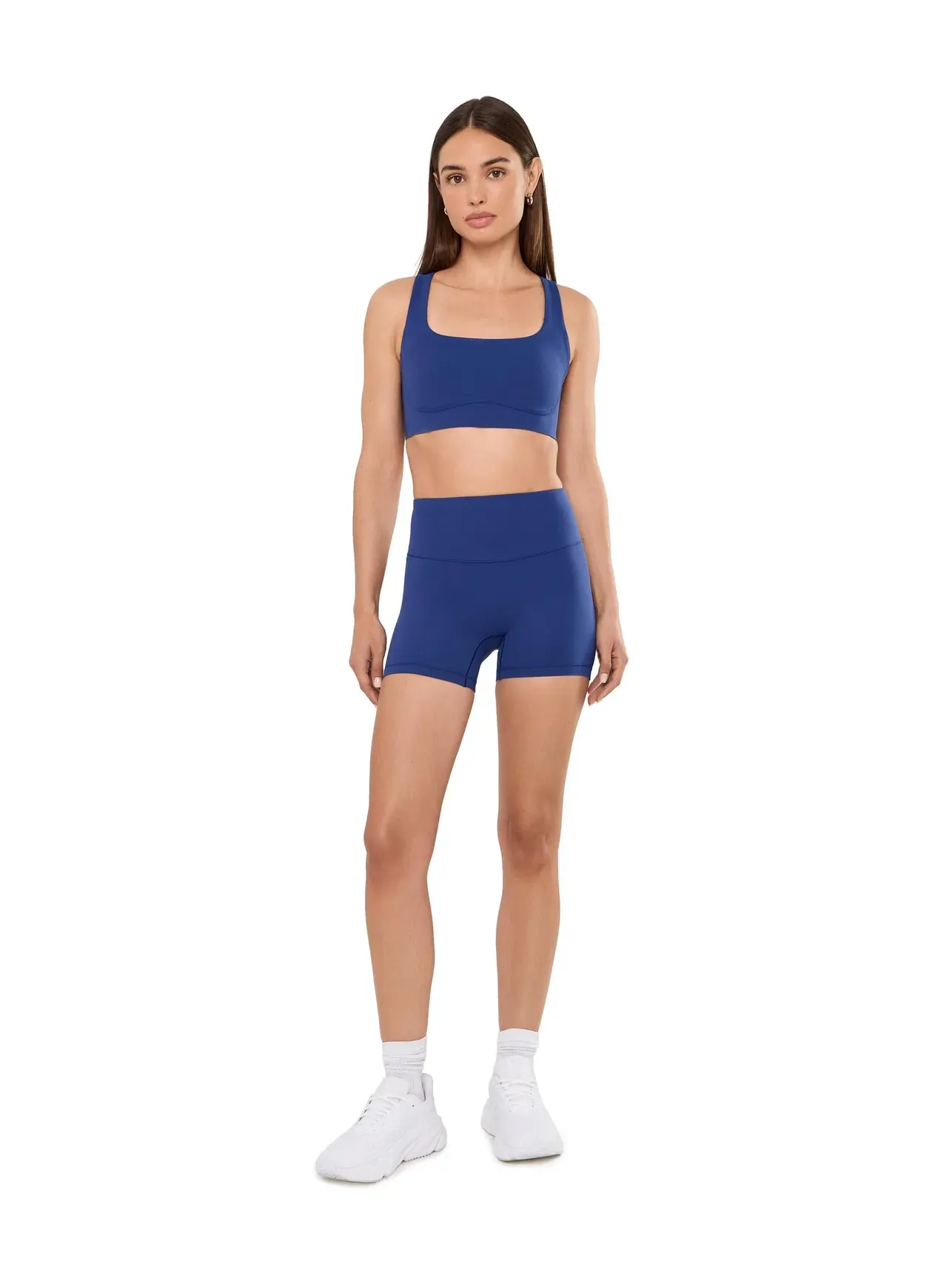 Бюстгальтер со средней поддержкой и круглым вырезом Glowzone Medium Impact Scoop Neck Bra Beyond Yoga — изображение 2 из 5