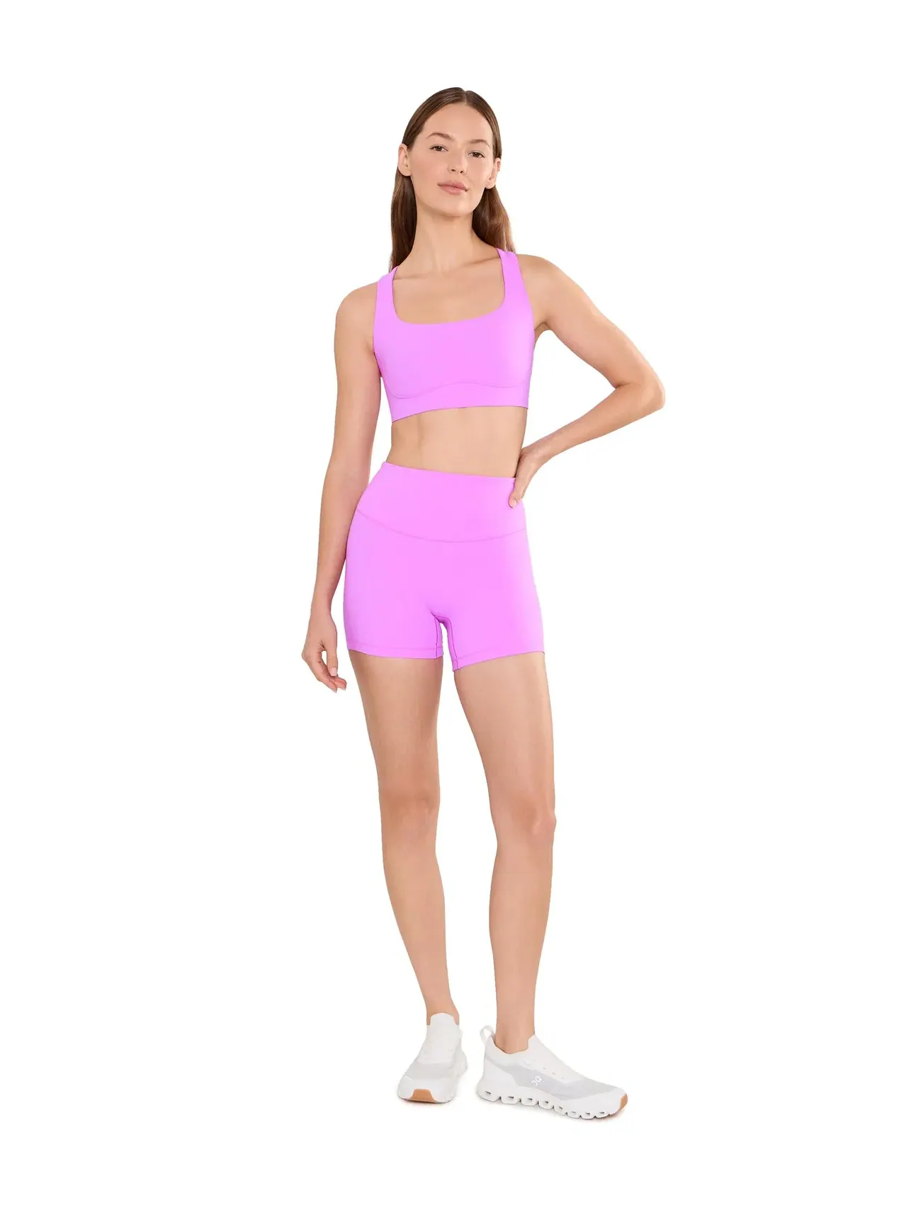 Бюстгальтер со средней поддержкой и круглым вырезом Glowzone Medium Impact Scoop Neck Bra Beyond Yoga — изображение 2 из 5