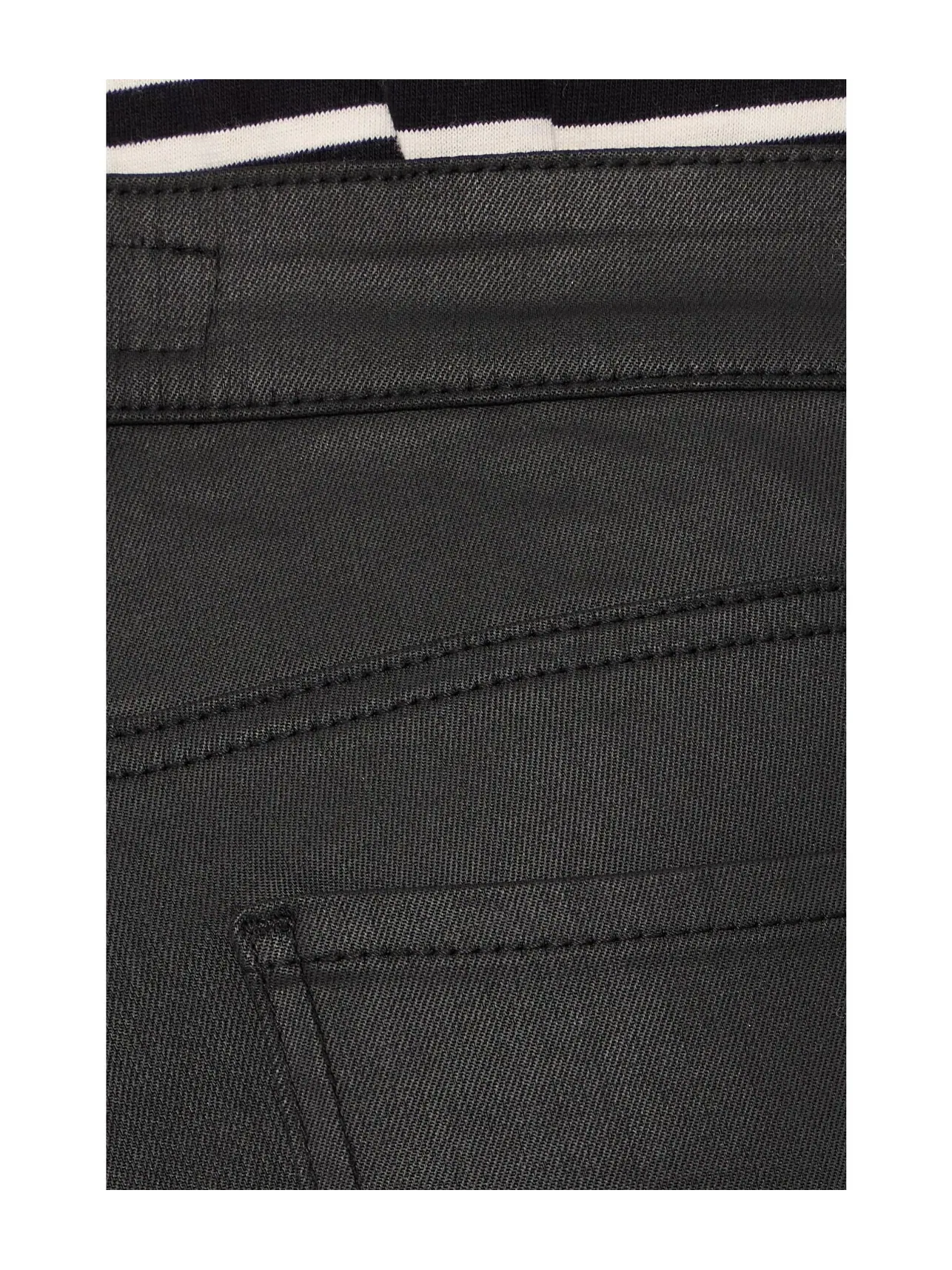 Брюки Kelly High-Rise Fab Ab Kick Flare Inset Leg с матовым черным покрытием. Kut From The Kloth — изображение 5 из 5, черный