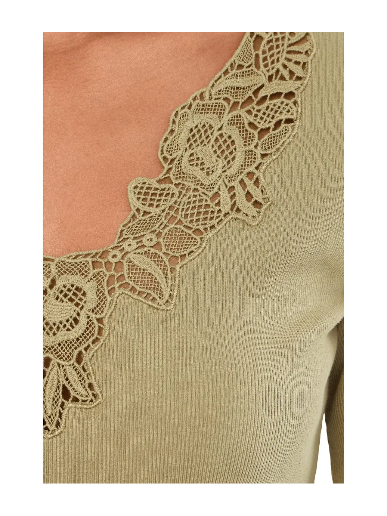 Топ из хлопковой смеси в рубчик с кружевной отделкой Lace-Trim Rib-Knit Cotton-Blend Top Lauren Ralph Lauren, агава