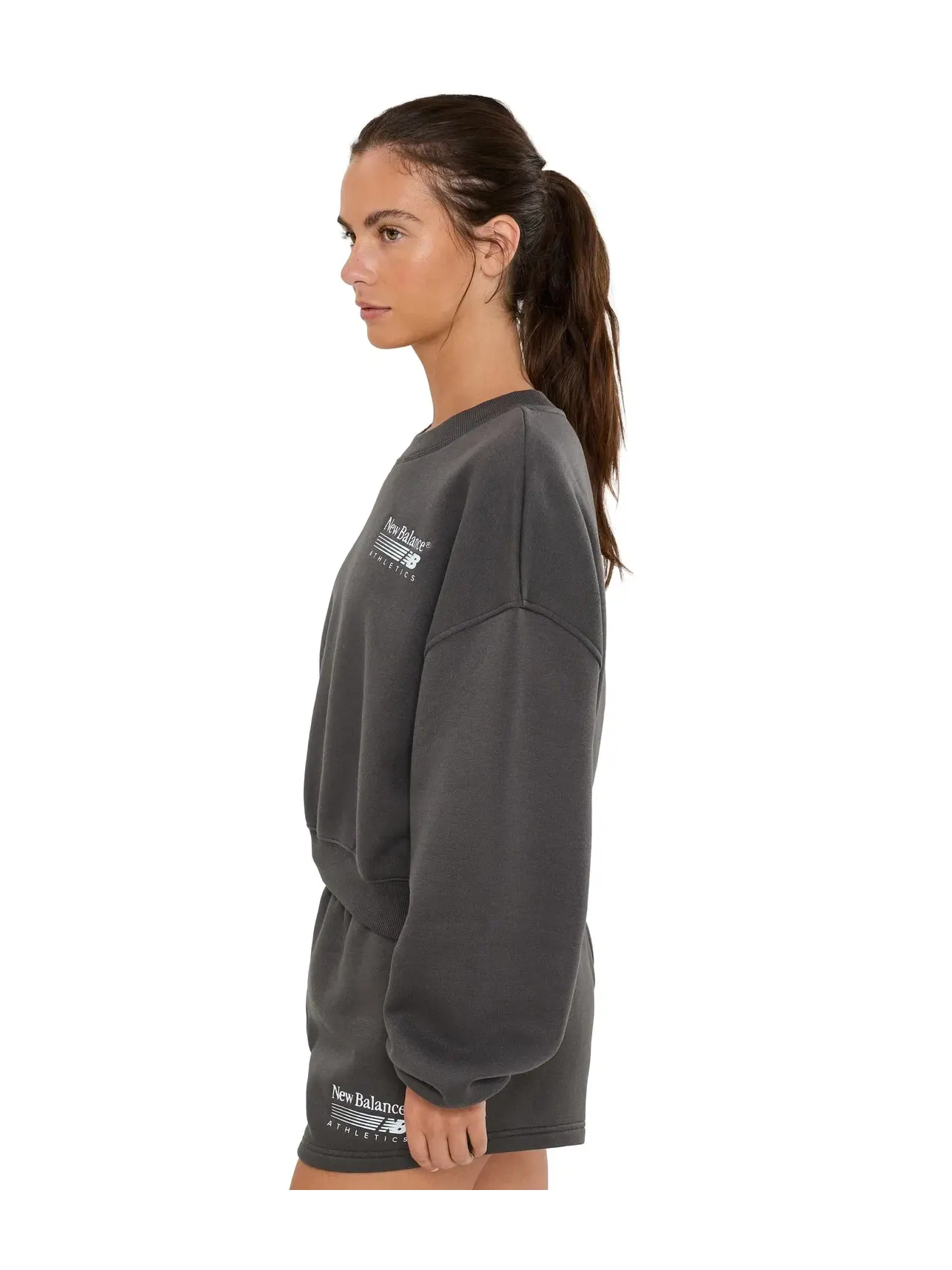 Толстовка Trackside Fleece Crew New Balance — изображение 3 из 5, черный