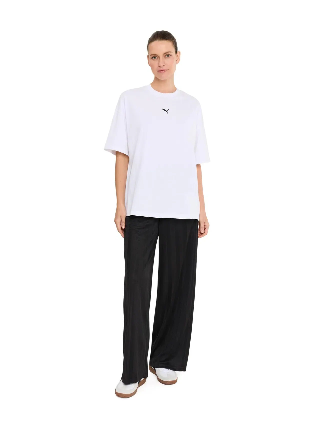 Футболка Essentials оверсайз Puma — изображение 2 из 5, белый