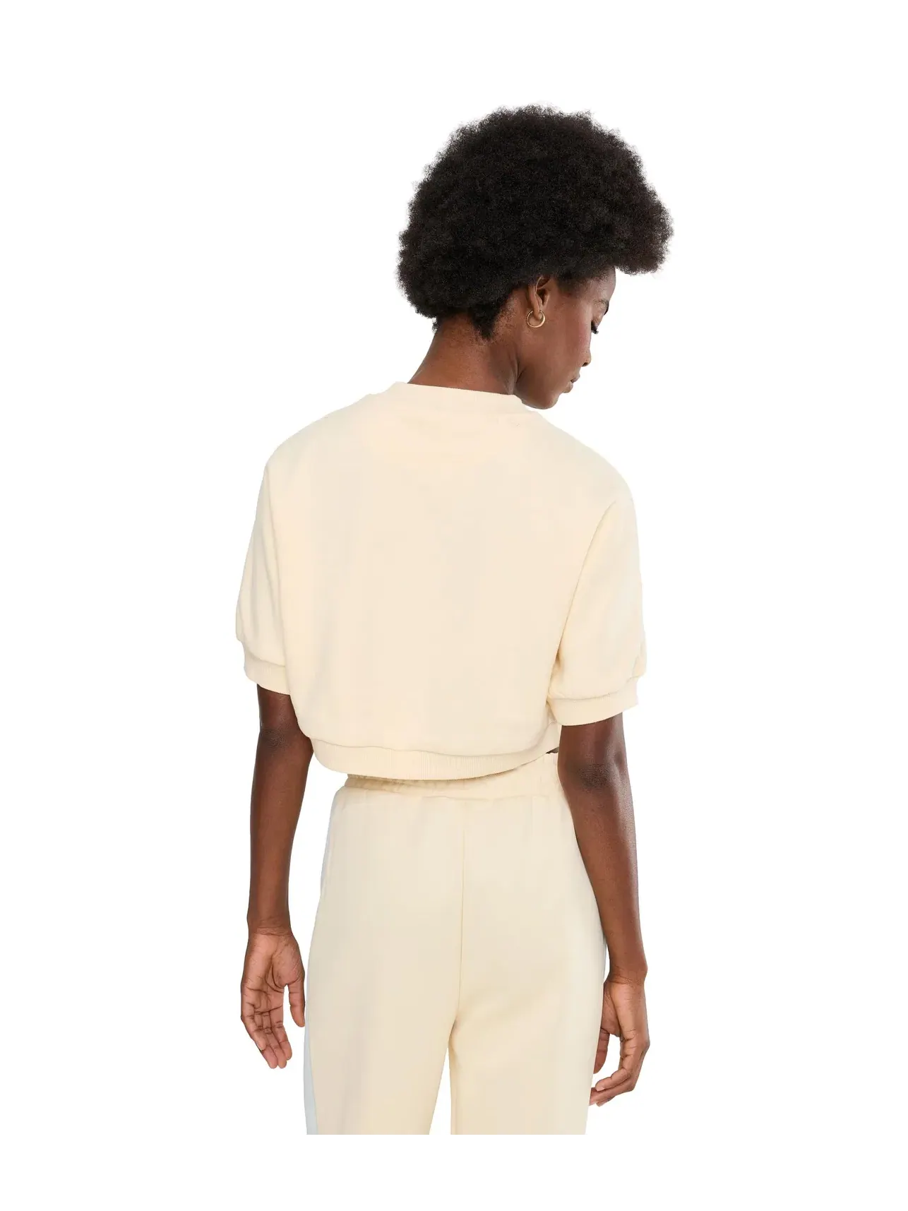 Лонгслив Essentials Elevated No.1 Logo Relaxed Peach-Touch Short Sleeve Crew Neck Puma — изображение 4 из 5, кремовый
