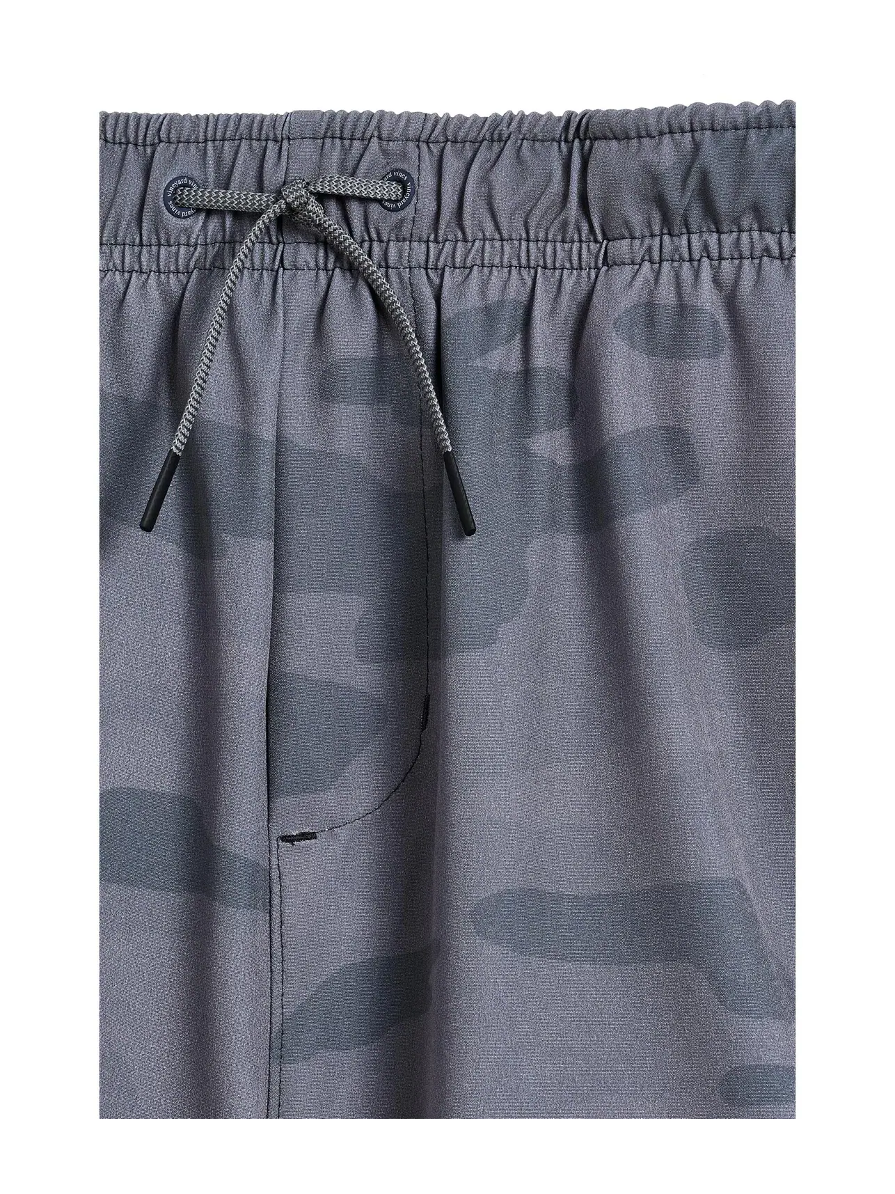 Спортивные шорты на резинке с принтом (для малышей/детей постарше) Vineyard Vines Kids — изображение 3 из 3, камуфляж
