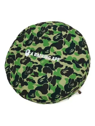 Подушка A Bathing Ape BAPE ABC Camo A Bathing Ape Circle Fluffy Beads Cushion 'Green' 1H20-182-070-GRN — изображение 1 из 1