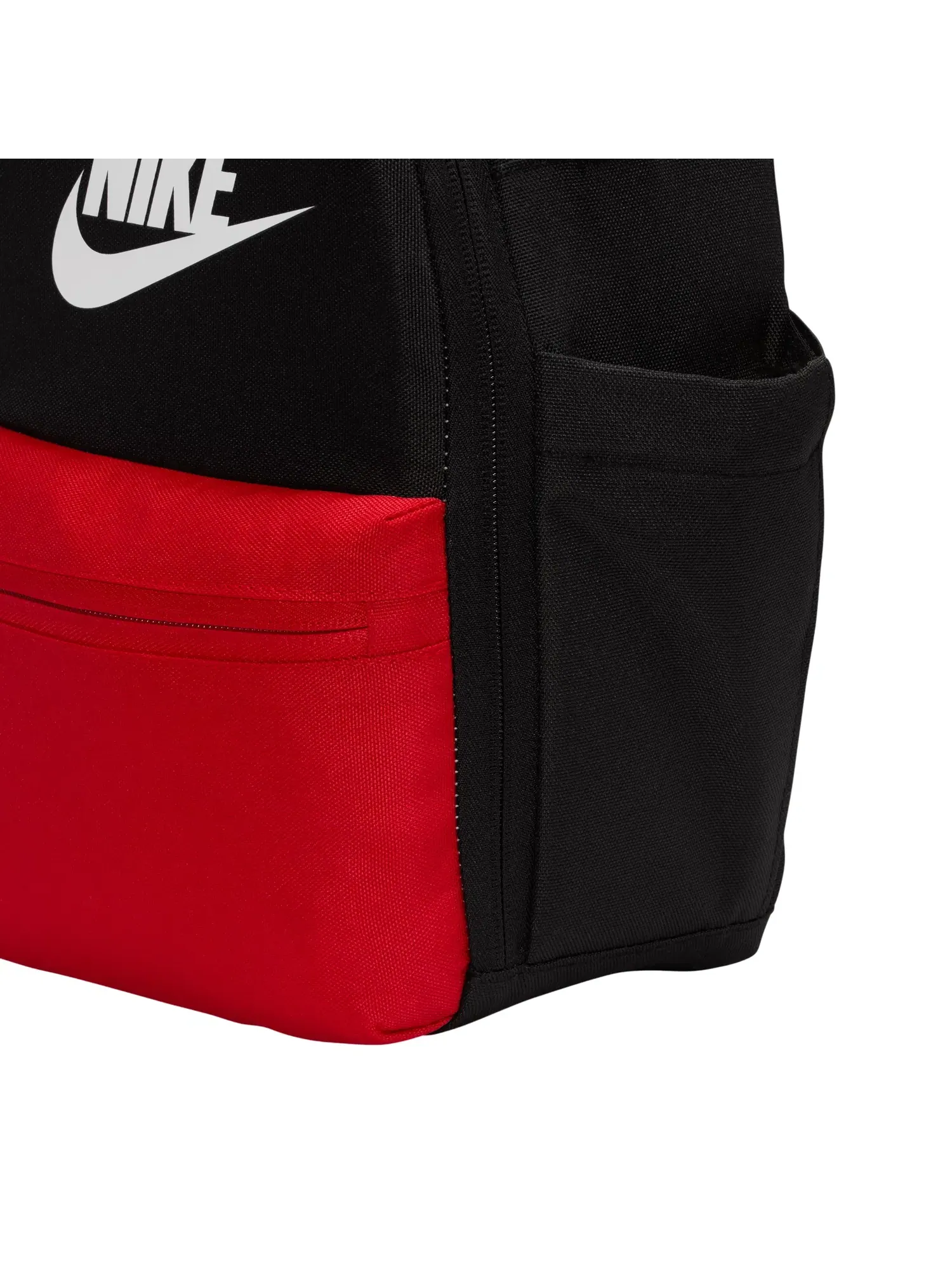 Детская сумка-ланч-бокс Nike Buddies 4L Lunch Tote — изображение 3 из 6, черный