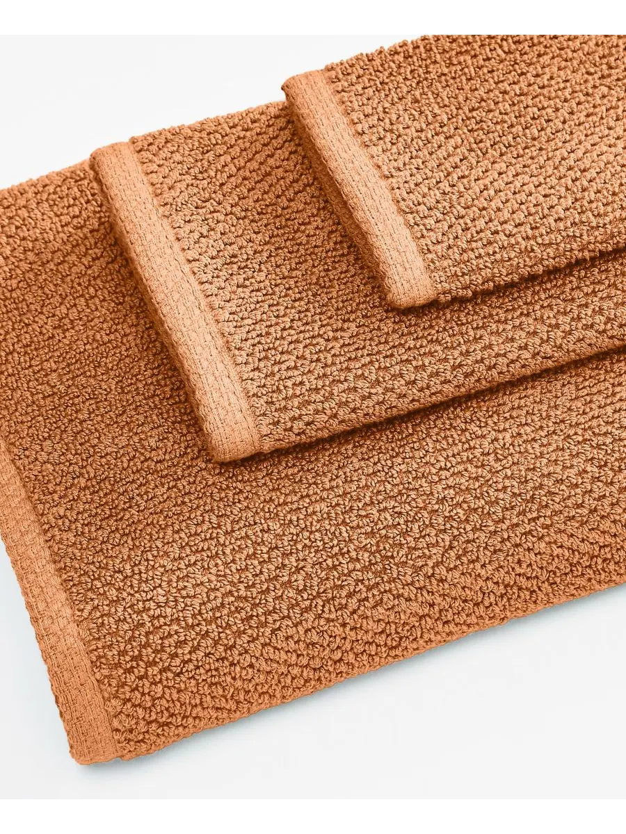 Набор из 6 банных полотенец из хлопка с текстурой ткани Linery & Co — изображение 4 из 6, глина