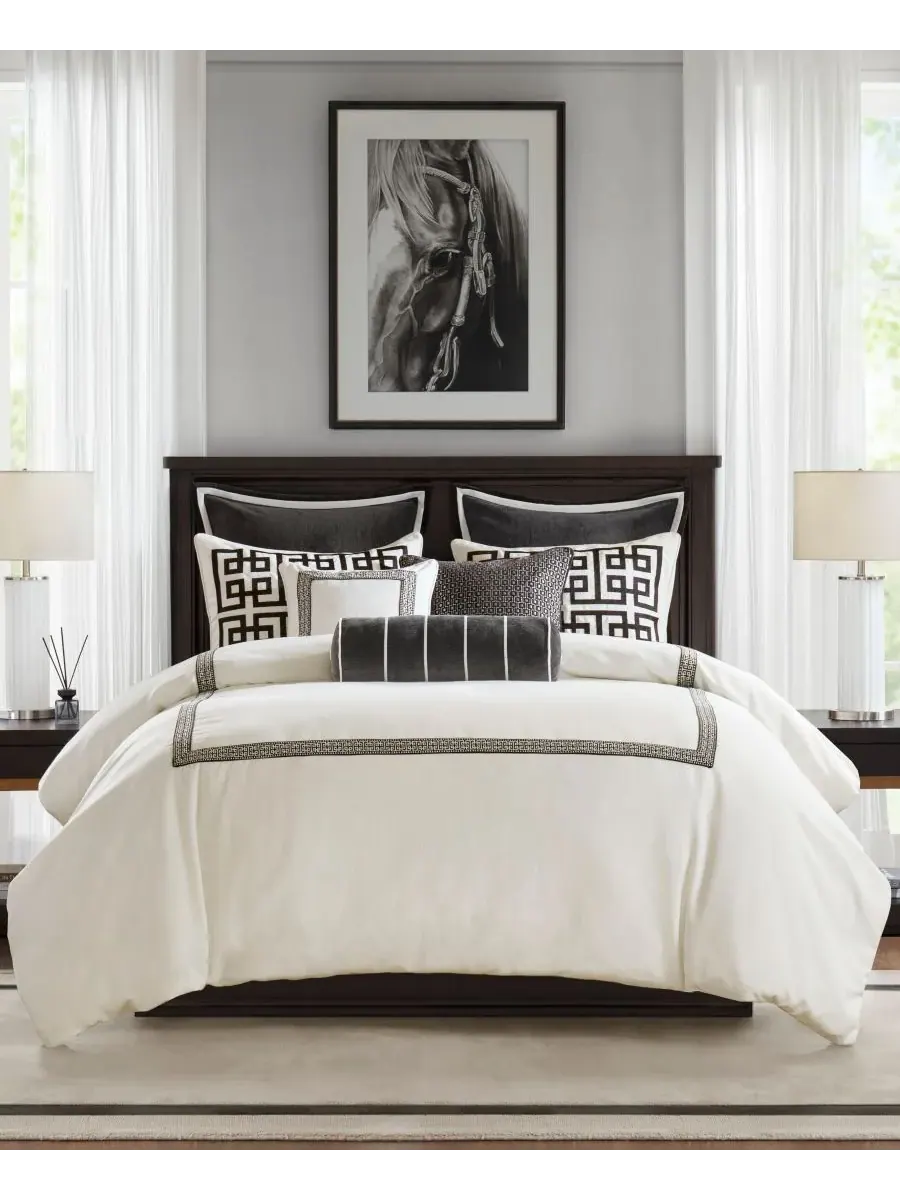Комплект постельного белья Jarvis Embroidery из 8 предметов, размер Queen Madison Park Signature