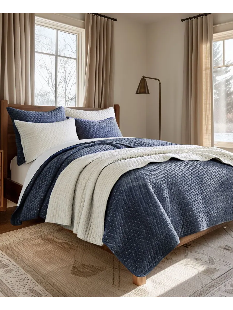 Комплект из 2 наволочек Velvet Stitch, европейский стиль Levtex, Navy, European Sham — изображение 4 из 4, темно-синий
