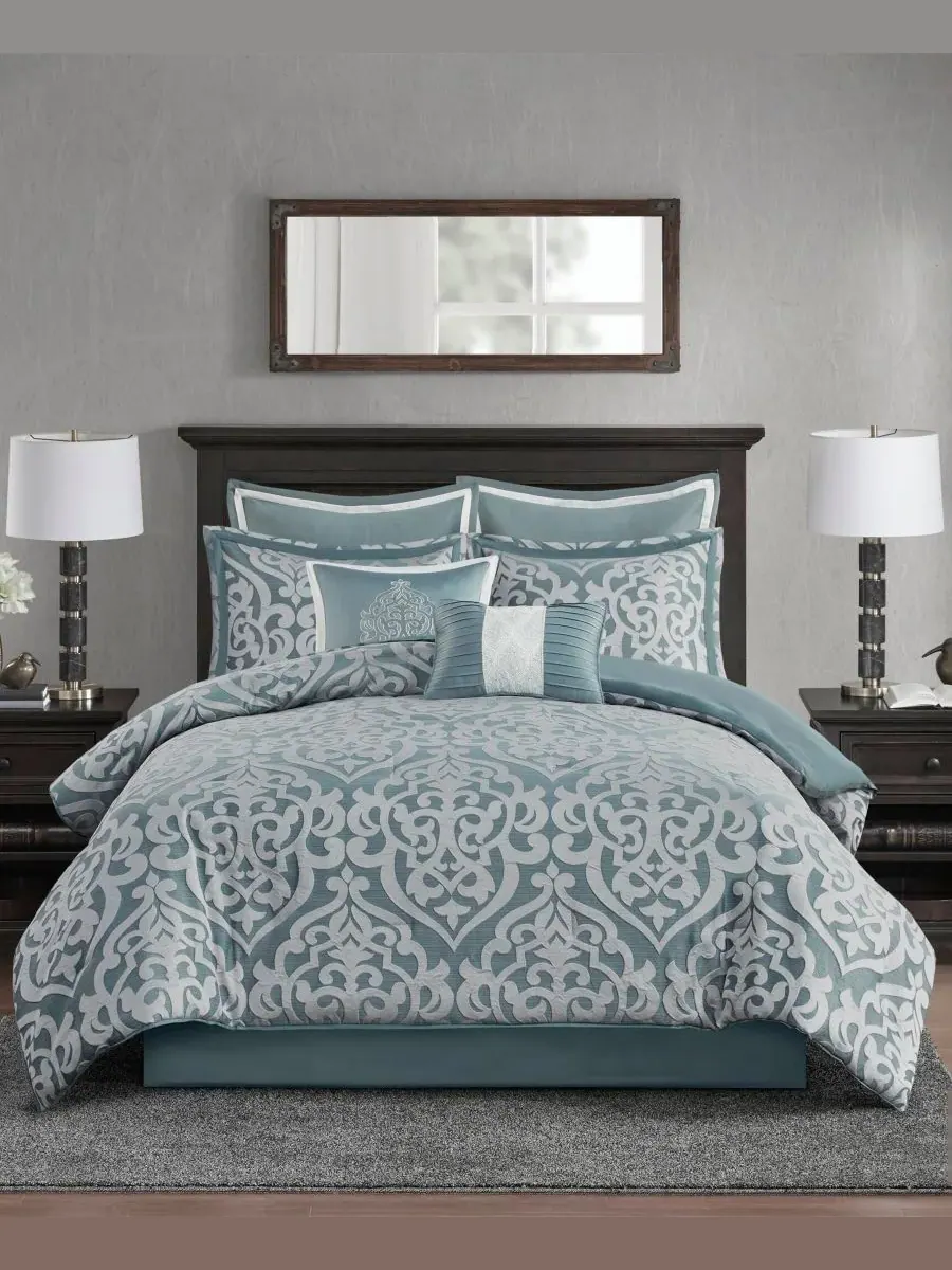 Комплект постельного белья Odette Jacquard, 8 предметов, размер California King Madison Park