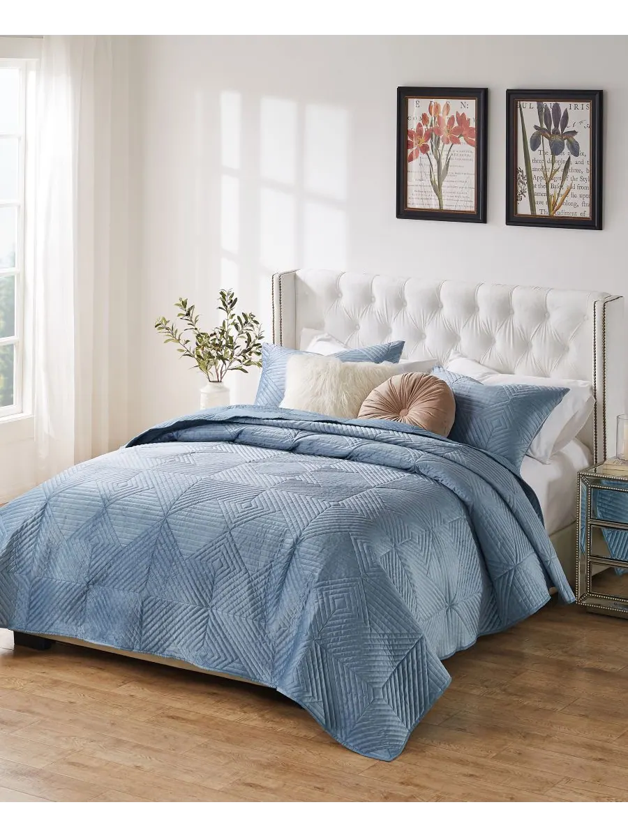 Комплект постельного белья Riviera Velvet из 3 предметов с тонкой вышивкой, размер Full/Queen — изображение 3 из 4, синий