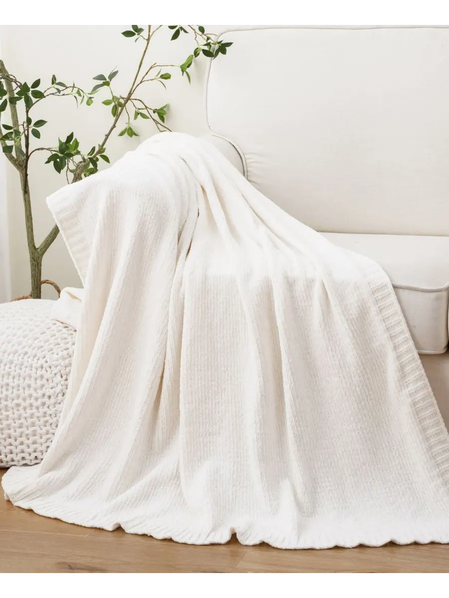 Плед Lifestyle из однотонной микрошенильной ткани, 51 x 67 дюймов Battilo