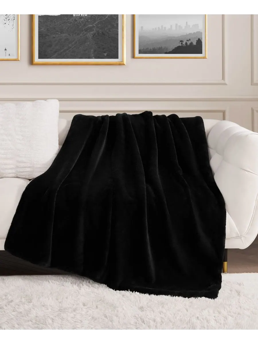 Плед из искусственного меха кроличьего меха, 50 x 70 дюймов Juicy Couture