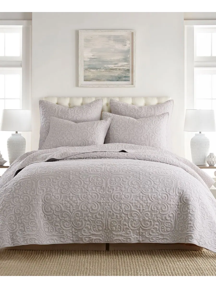 Комплект из двух наволочек Sherbourne Quilted Stitch, стандартный размер Levtex, Gray, Standard Sham — изображение 2 из 2