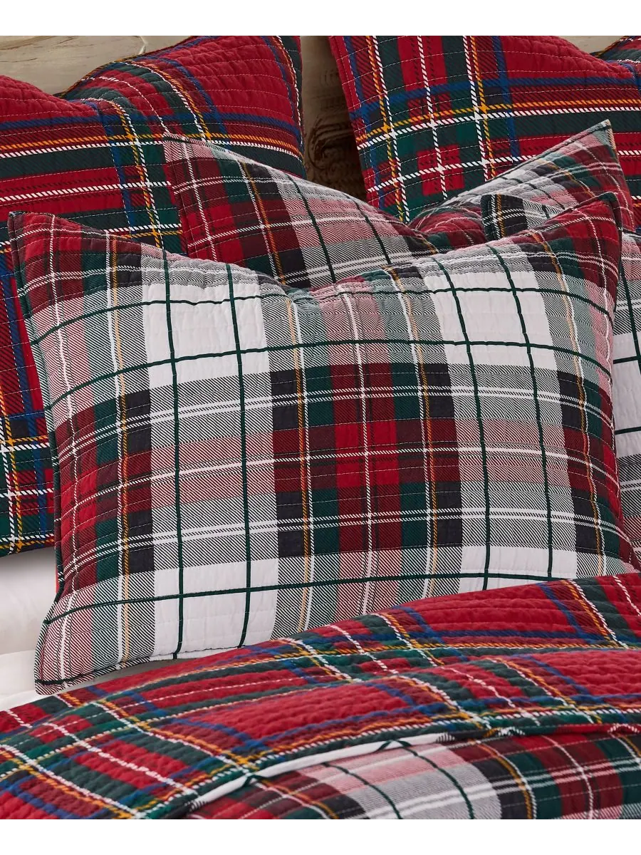 Комплект из двух стеганых наволочек Spencer Plaid, стандартный размер Levtex, Red, Standard Sham — изображение 2 из 3