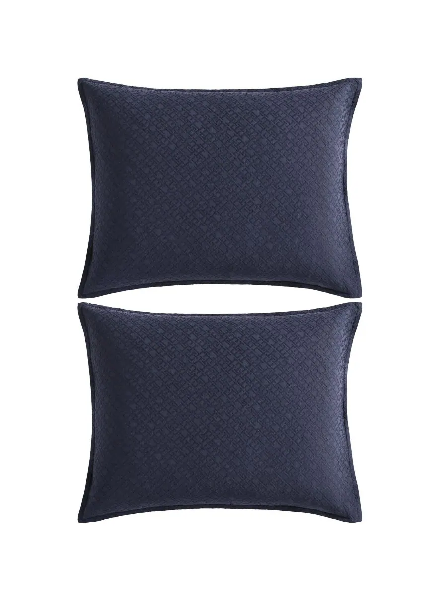 Комплект постельного белья Monogram Matelasse из 3 предметов, размер King Tommy Hilfiger — изображение 7 из 8, темно-синий