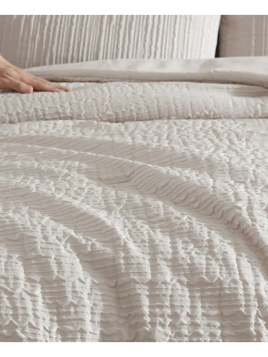 Комплект постельного белья Serenity Wavy Lines Beige Embossed, 2 предмета, размер Twin Kenneth Cole — изображение 7 из 10