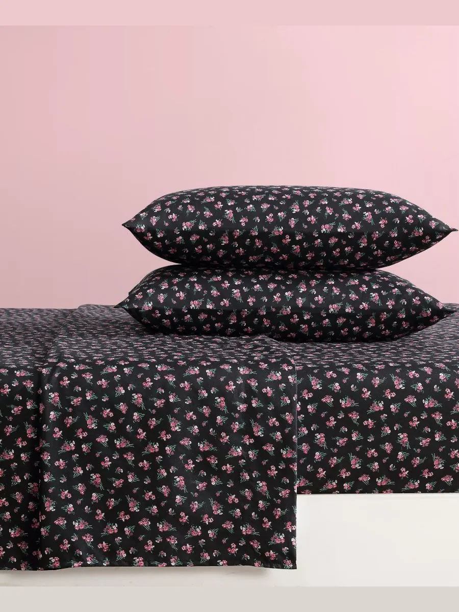 Комплект постельного белья из атласа, 4 предмета, размер King Betsey Johnson, Bouquet Ditsy — изображение 3 из 7