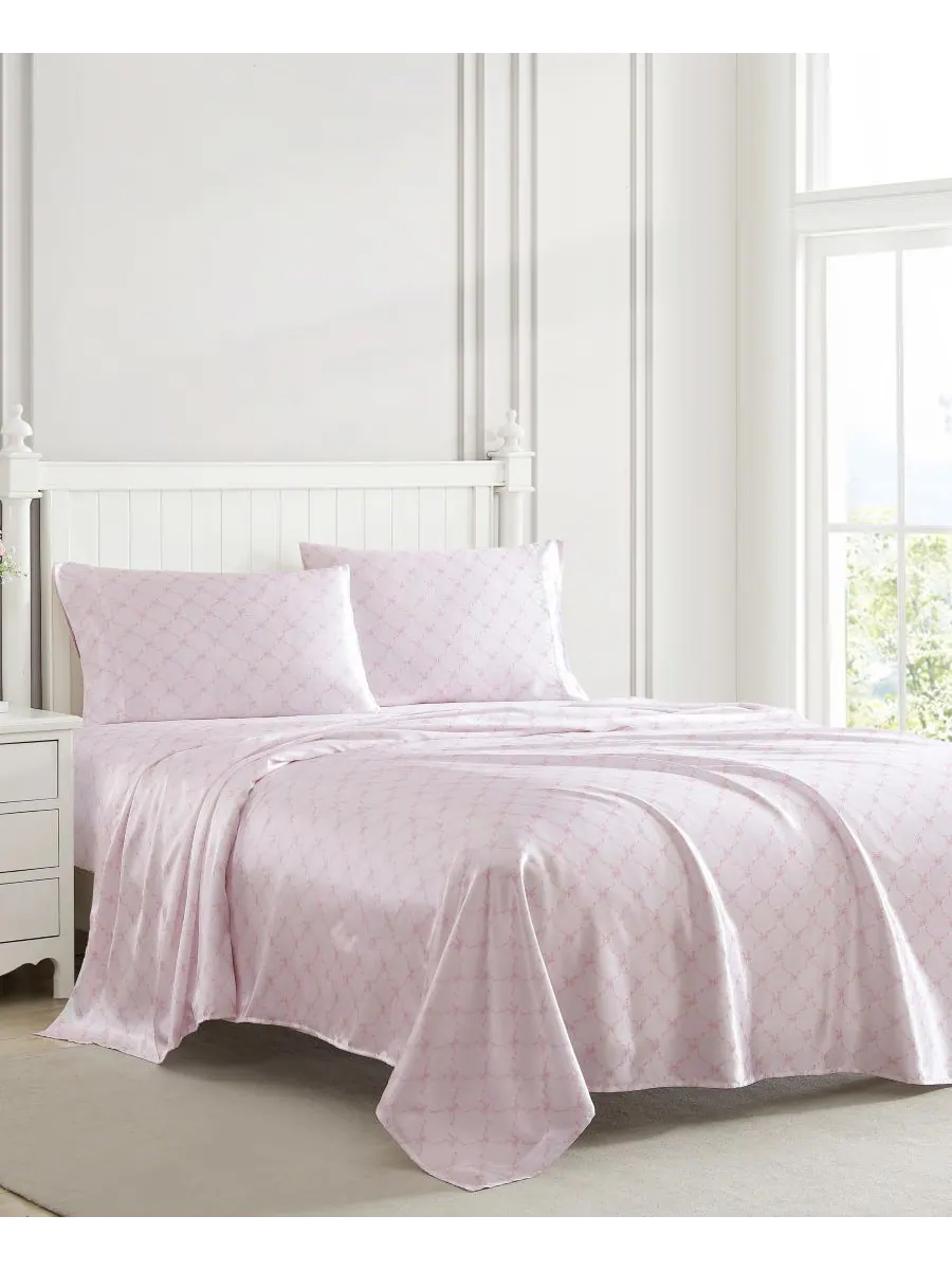 Комплект постельного белья из атласа с принтом, 4 предмета, размер King Laura Ashley — изображение 2 из 5, розовый