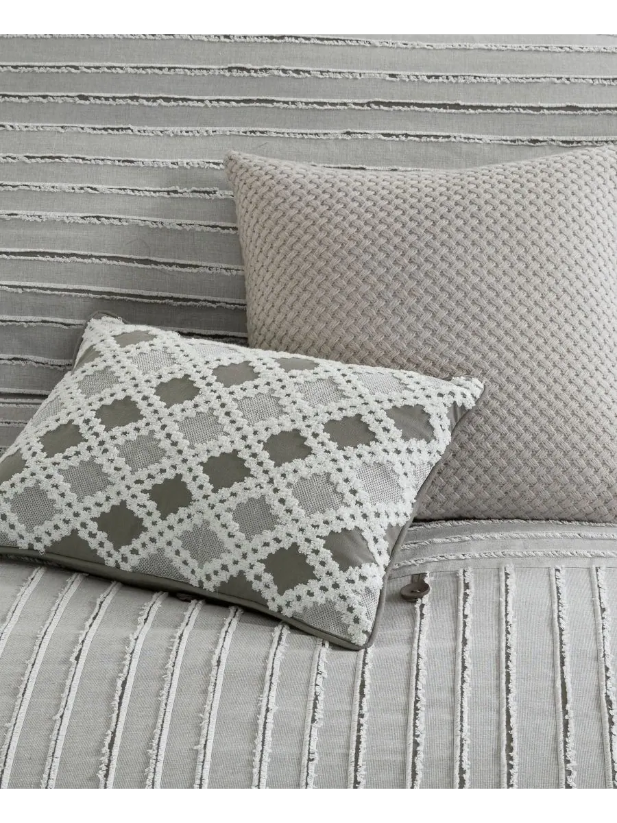 Комплект постельного белья Essence Clipped Jacquard, 9 предметов, размер Queen Madison Park — изображение 8 из 10, серый