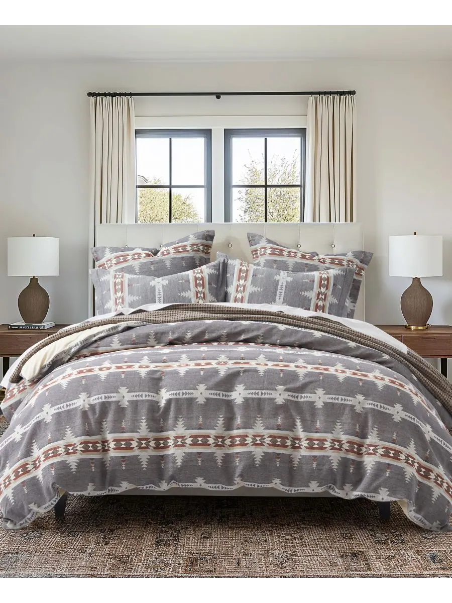 Комплект наволочек Corrales из 2 предметов, европейский стиль Levtex, Grey, European Sham Set — изображение 4 из 4, серый