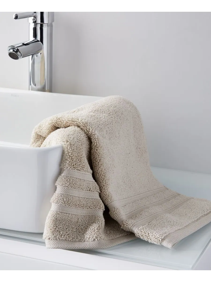 Высококачественное микрохлопковое полотенце для рук Ultimate MicroCotton, 40 см x 76 см, Hotel — изображение 2 из 3, овсяный