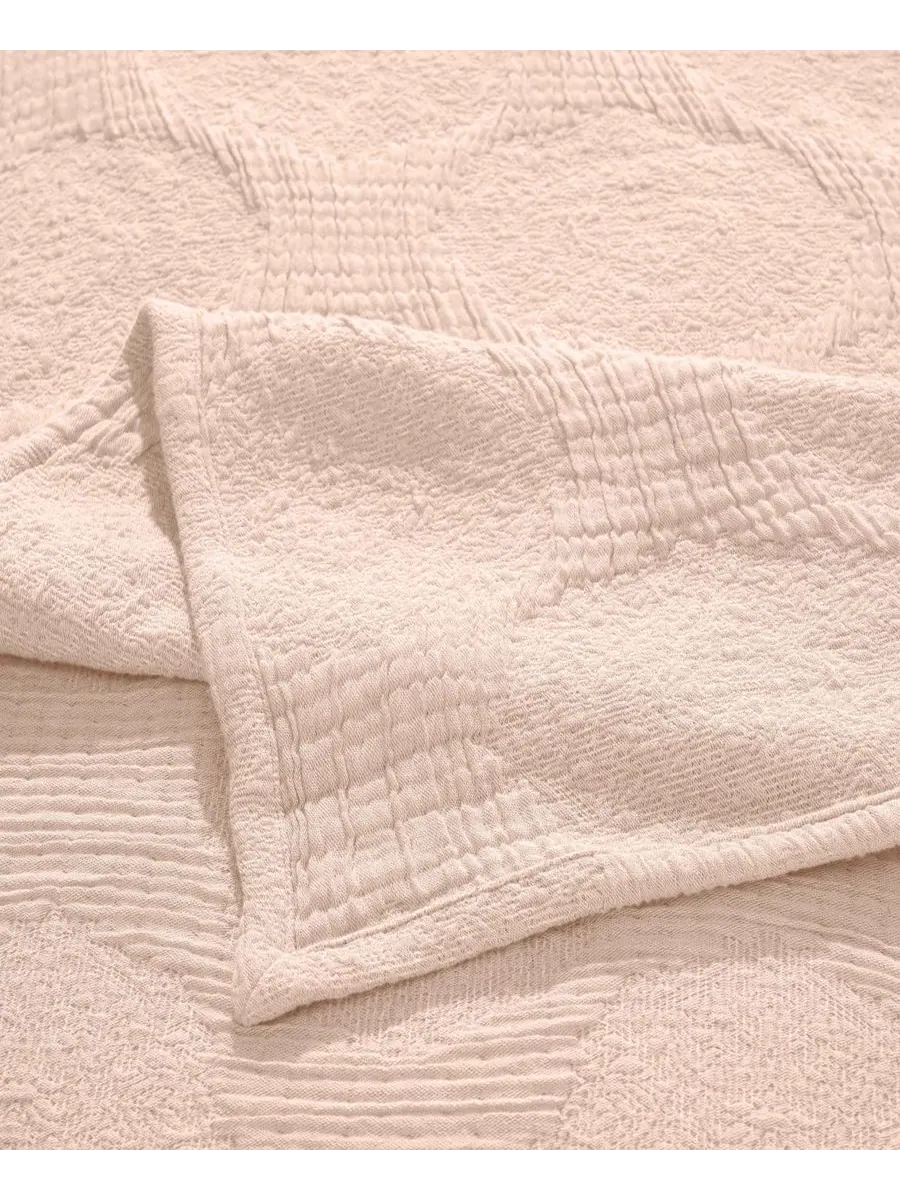 Комплект постельного белья Tanta Crinkle Woven из 3 предметов, размер Queen Superior — изображение 3 из 6, пудровый розовый