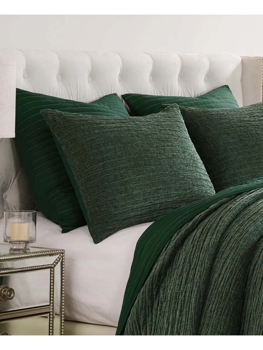 Наволочка Velvet Crush Lightweight Pillow Sham, Standard Greenland Home Fashions — изображение 4 из 4, темный зеленый