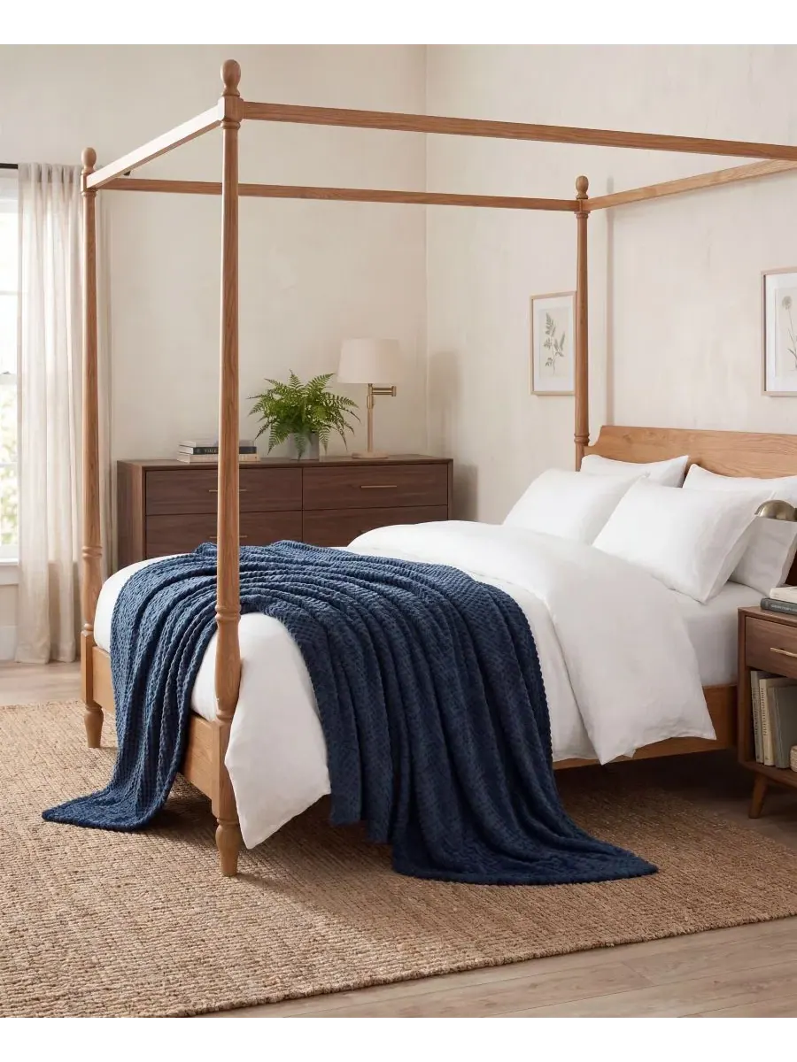 Флисовое одеяло с фактурой «попкорн» Lily, Twin XL Superior — изображение 2 из 8, темно-синий