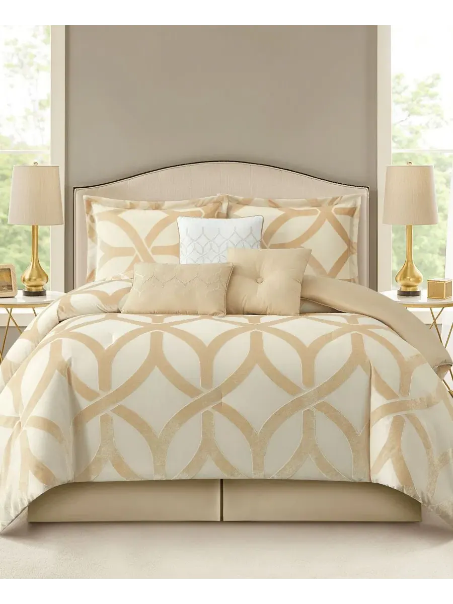 Комплект постельного белья Kira Geometric 7 предметов, California King Stratford Park — изображение 1 из 6, золото