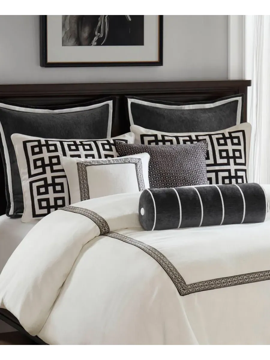 Комплект постельного белья Jarvis Embroidery из 9 предметов, размер King Madison Park Signature — изображение 10 из 10
