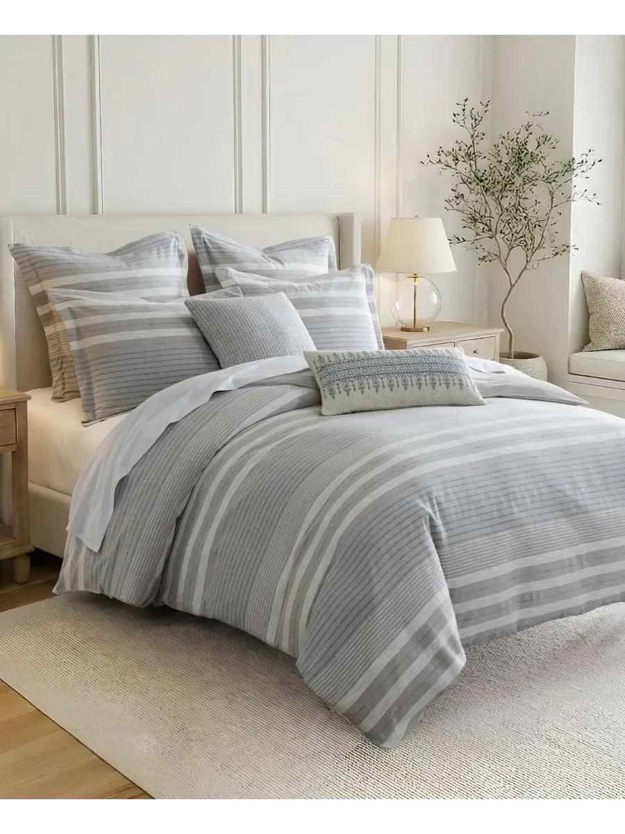 Комплект стеганого пододеяльника Hawthorn Stripes Reversible, 3 предмета, Full/Queen Levtex Home — изображение 1 из 6, серый