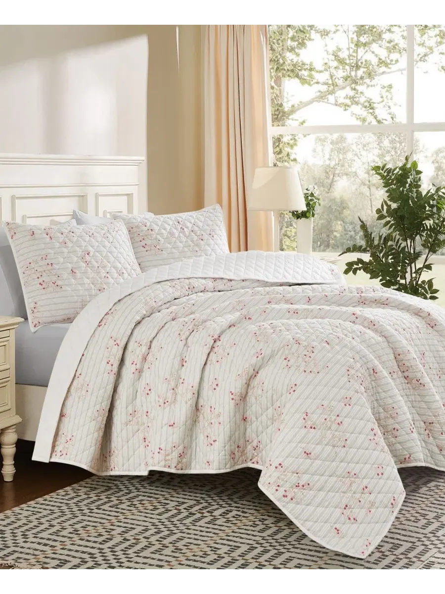 Комплект стеганого одеяла Emma Floral, 2 предмета, Twin/Twin XL Cottage Classics — изображение 2 из 5, розовый