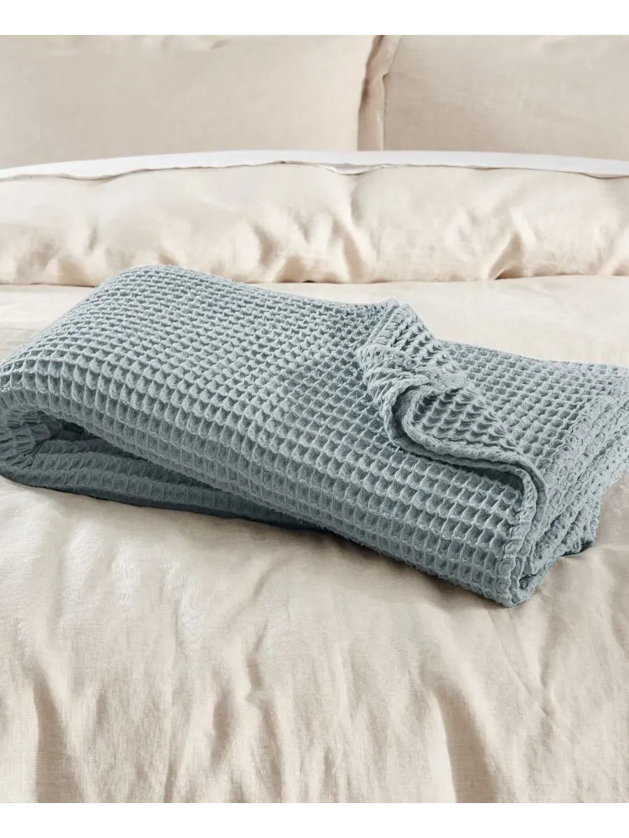 Плед вафельный с текстурой, Twin Levtex Home — изображение 2 из 5, светлый синий