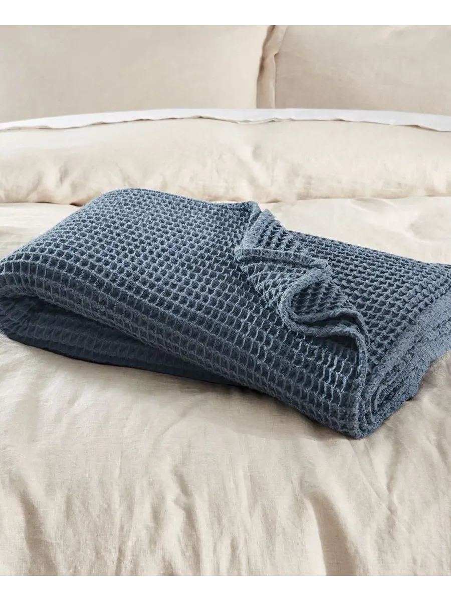 Плед вафельный с текстурой, Twin Levtex Home — изображение 2 из 5, темно-синий