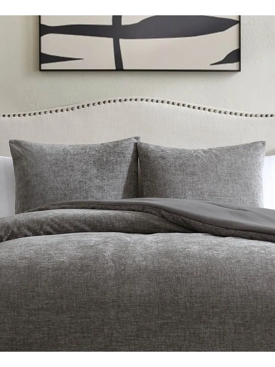 Комплект из 3 предметов с одеялом и наволочками Nantes Chenille Riverbrook Home — изображение 4 из 6, серый