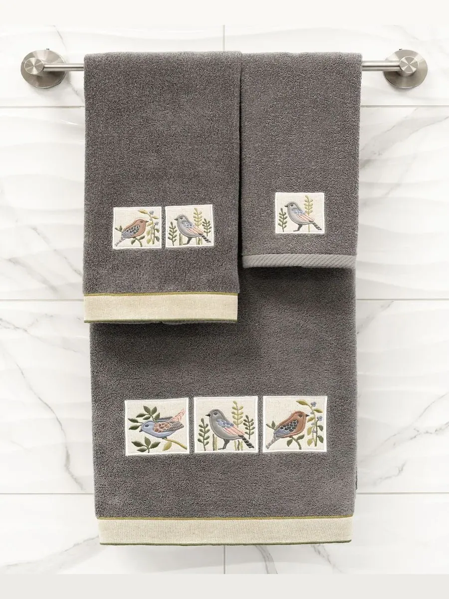 Набор из 3 полотенец Cotton Belinda с вышивкой Linum Home — изображение 3 из 4, темно-серый