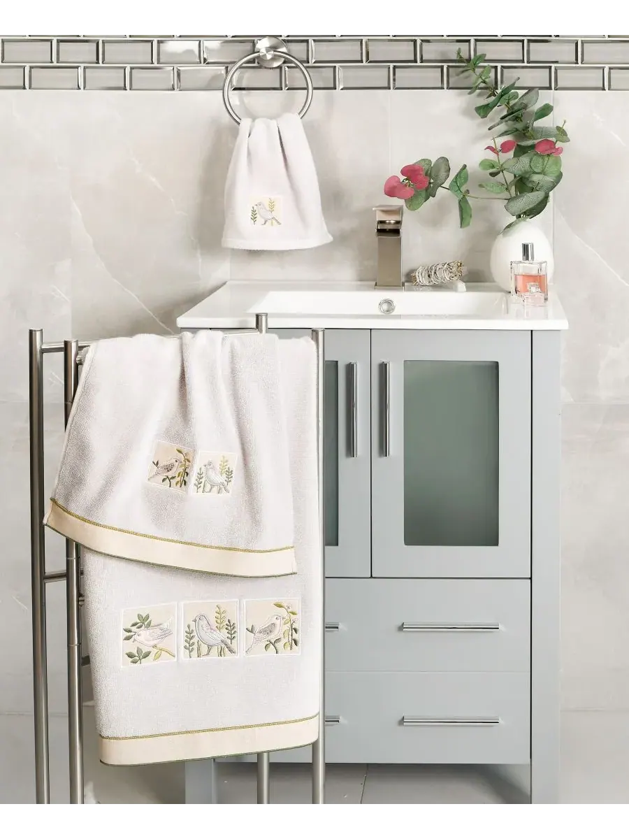 Набор из 3 полотенец Cotton Belinda с вышивкой Linum Home — изображение 3 из 3, серебряный
