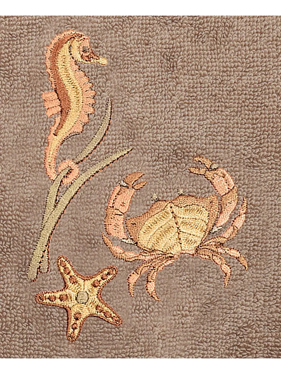 Набор из 3 банных полотенец «Аарон» из турецкого хлопка с вышивкой Linum Home — изображение 6 из 6, какао